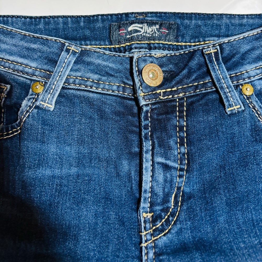 Silver Jeans Women's Boot Cut in Dark Blue